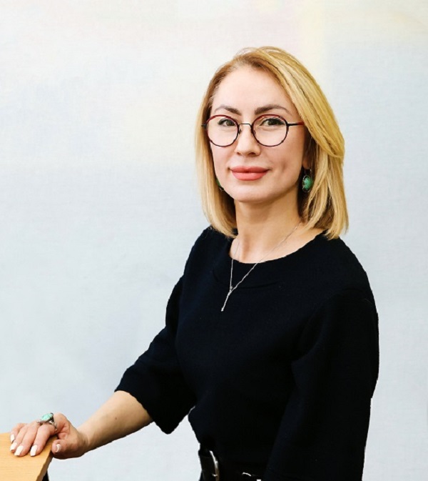 Ларина Лия Равильевна.